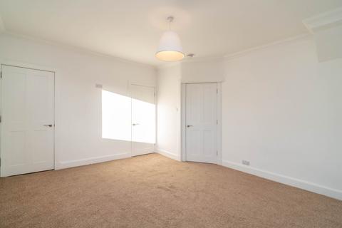 3 bedroom flat for sale, 105 Broombank Terrace, Edinburgh, Corstorphine, EH12 7PA