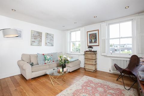 16c Nunhead Green, London, SE15 3QF