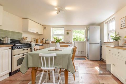 2 bedroom semi-detached house for sale, The Street, Norwich NR14