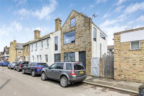 undefined, May Road, Twickenham, TW2