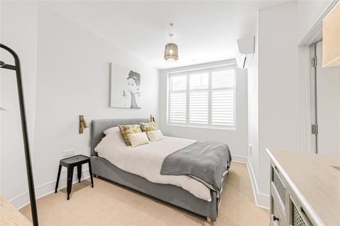 undefined, May Road, Twickenham, TW2