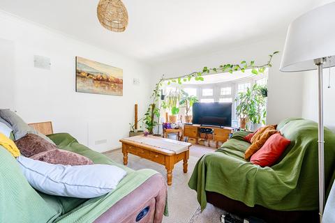 1a Hill Crest, Surbiton, KT6 6JX
