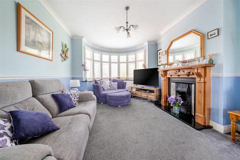 4 bedroom end of terrace house for sale, Victoria Road, Ruislip HA4