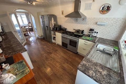 undefined, Glantren Lane, Llanybydder, SA40