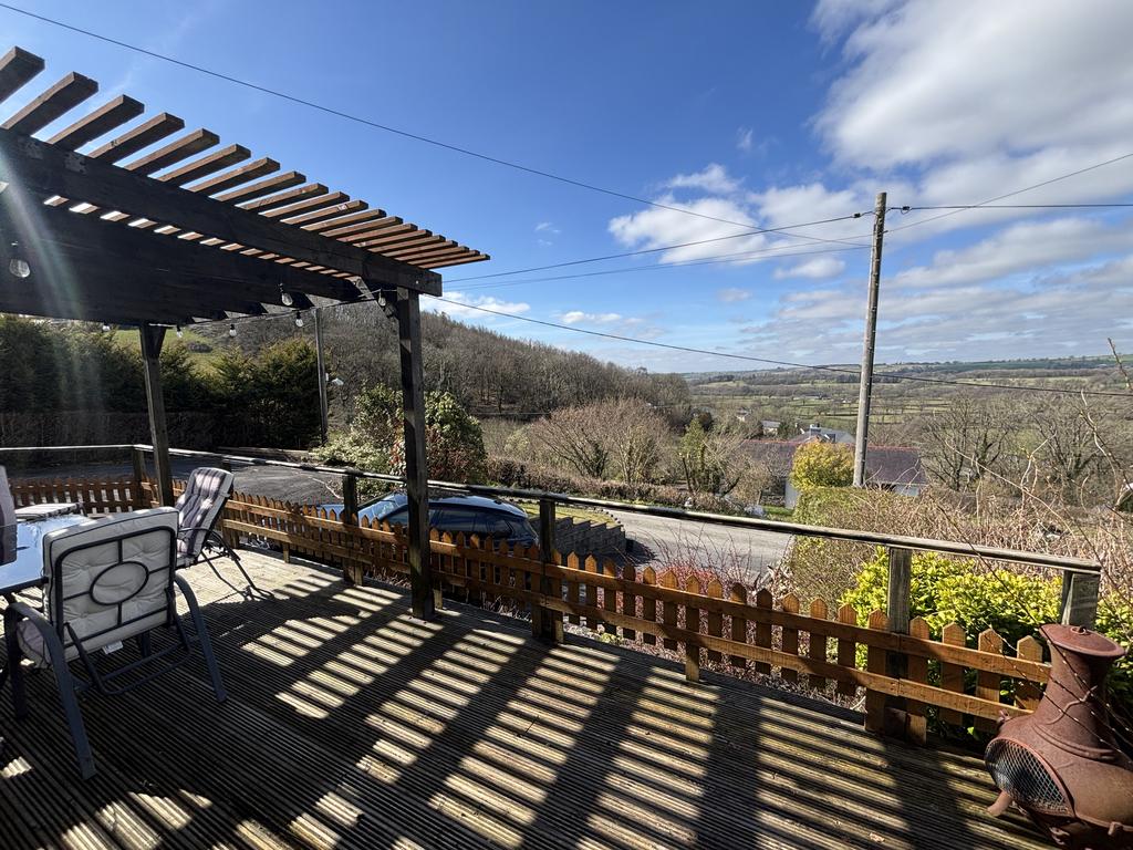 Raised decking area (second image)