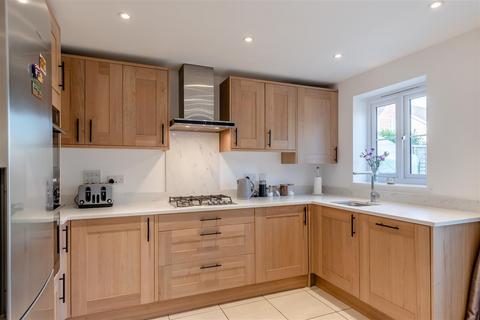 3 bedroom detached house for sale, Perrymede Road, Allington, Maidstone