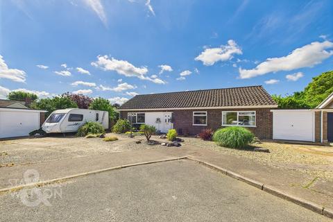 3 bedroom detached bungalow for sale, Sheval Close, Aslacton, Norwich