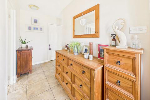 3 bedroom detached bungalow for sale, Sheval Close, Aslacton, Norwich