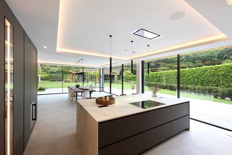 undefined, Finch Lane, Amersham, Buckinghamshire, HP7