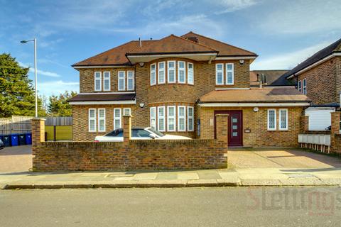 Edgware, HA8
