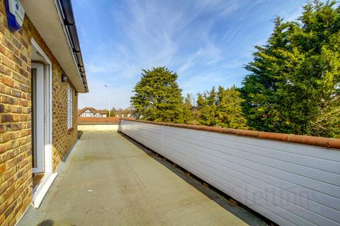 2 bedroom flat for sale, Edgware, HA8