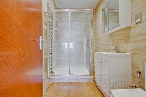 2 bedroom flat for sale, Edgware, HA8