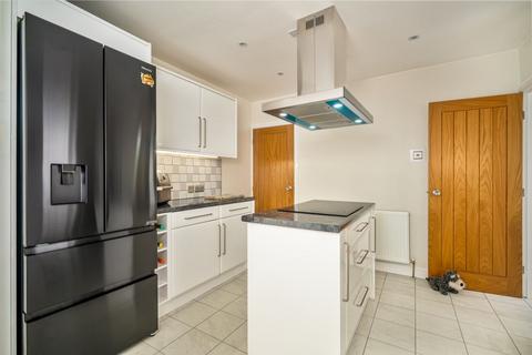5 Driftholme Road, Drighlington, Bradford, BD11 1LR