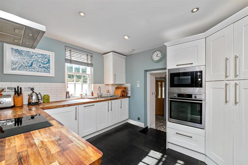 15 Spicer Street-23.jpg