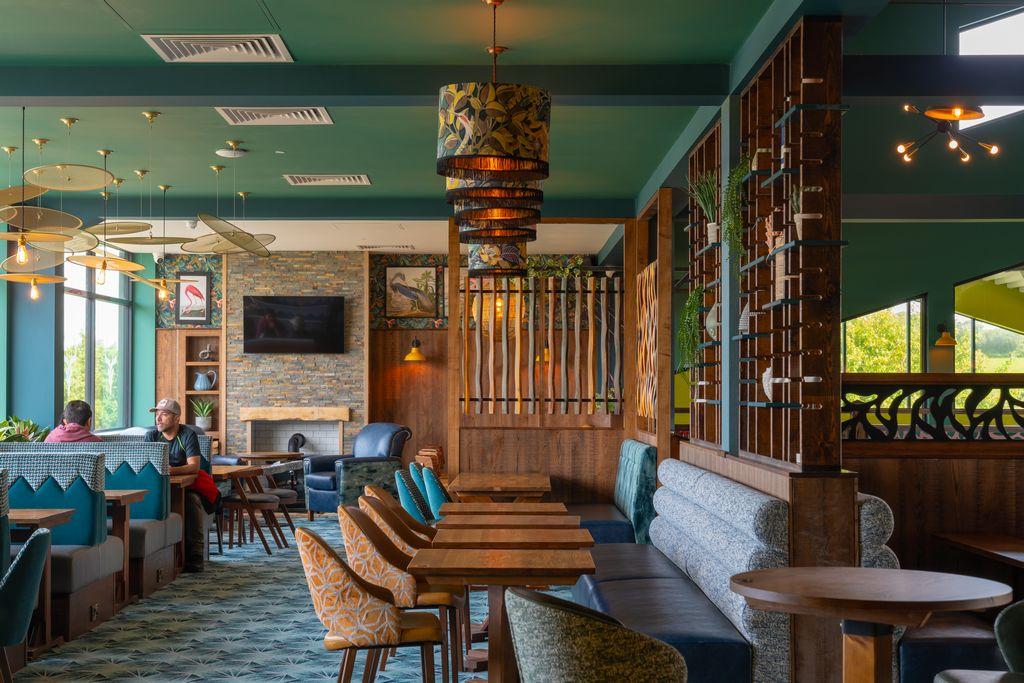 2023 Devon Hedley Wood Restaurant Empty (11)