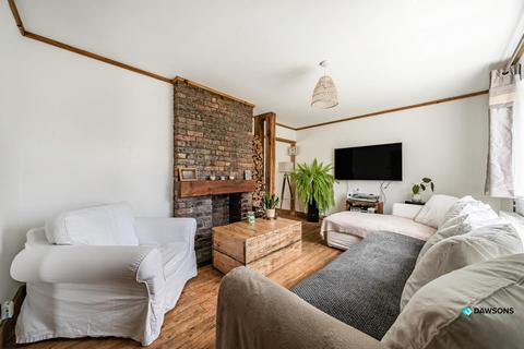25 Bryn Rhos, Llanelli, SA14 8RD