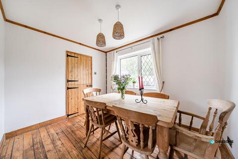 25 Bryn Rhos, Llanelli, SA14 8RD