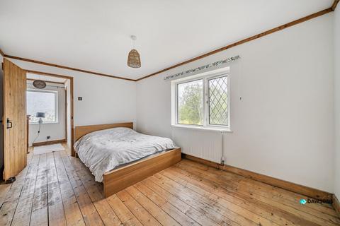 25 Bryn Rhos, Llanelli, SA14 8RD