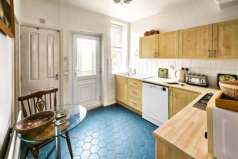 29 Avenue Grove, Harrogate, HG2 7PD