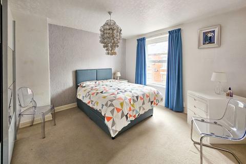 29 Avenue Grove, Harrogate, HG2 7PD