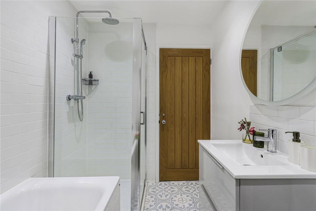 Ensuite
