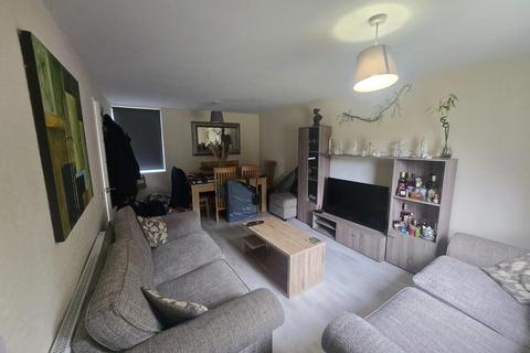 4 bedroom terraced house to rent, Whittle Close, Coventry CV3