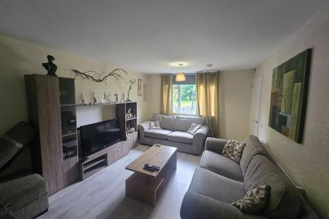 4 bedroom terraced house to rent, Whittle Close, Coventry CV3