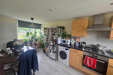 4 bedroom terraced house to rent, Whittle Close, Coventry CV3
