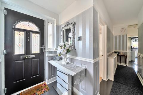 28 Willow Gardens, Ruislip, HA4 6JT