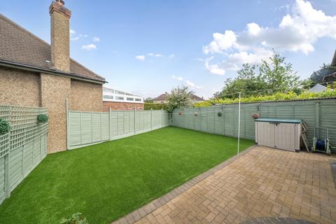 28 Willow Gardens, Ruislip, HA4 6JT