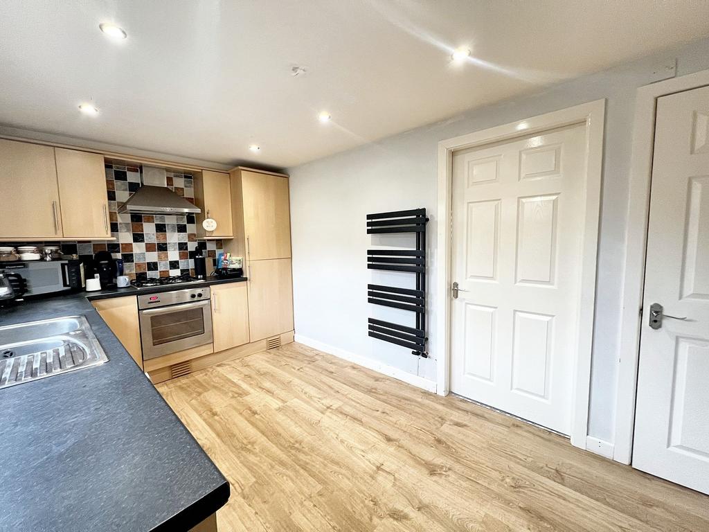 Dining kitchen