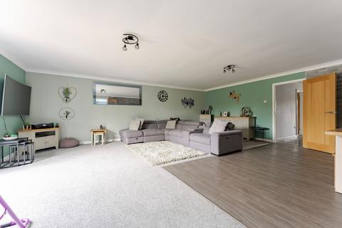 1 Birkin Close, Tacolneston, Norwich, NR16 1BT