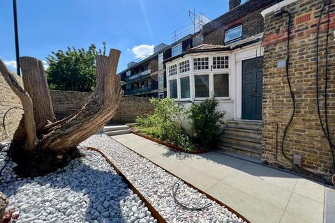 undefined, Eglinton Hill, Shooters Hill, London, SE18