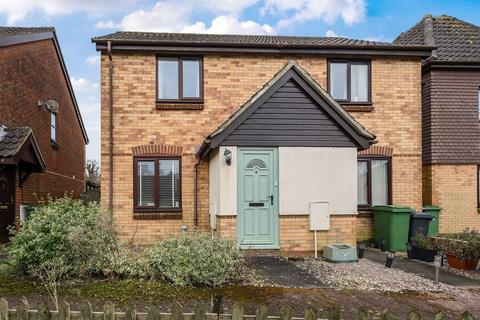 5 Home Mead, North Waltham, Basingstoke, RG25 2SY