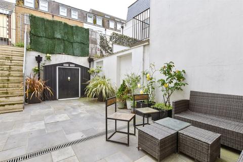 2 bedroom apartment for sale, Old Steine, Brighton, East Sussex