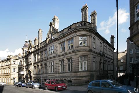 Office to rent, 12 Station St Huddersfield HD1 1LN