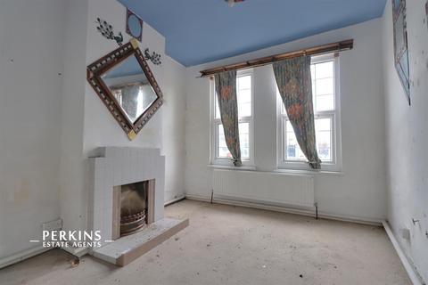 205 North Road, Southall, UB1 2JZ