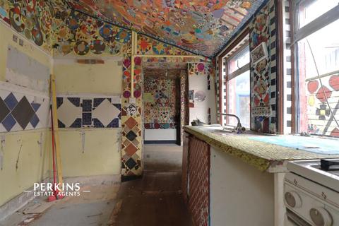 205 North Road, Southall, UB1 2JZ