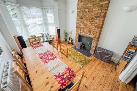 3 bedroom semi-detached house for sale, Queens Road, Feltham, Middlesex, TW13