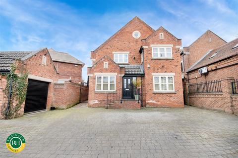 5 bedroom detached house for sale, Doncaster Road, Braithwell, Rotherham