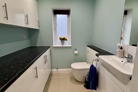 30b Chalk Road, Godalming, GU7 2AD