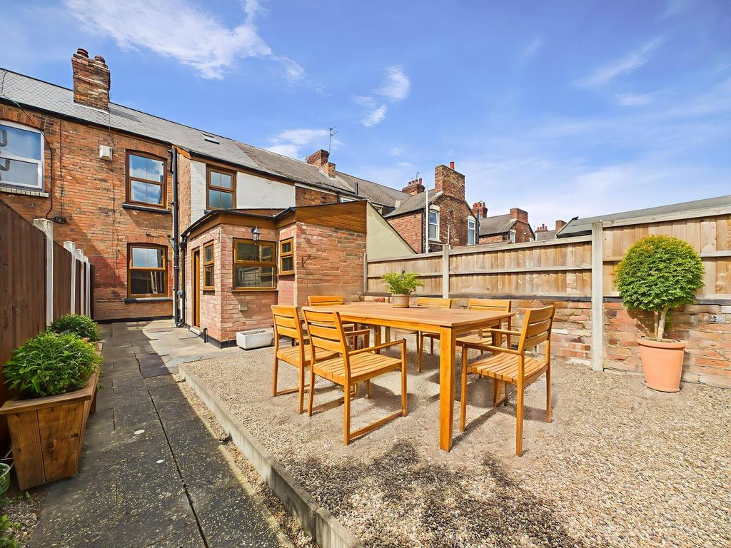Garden (Virtually Furnished)