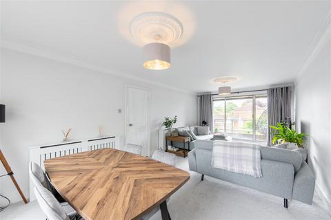 2 bedroom apartment for sale, Low Gosforth Court, Gosforth, NE3