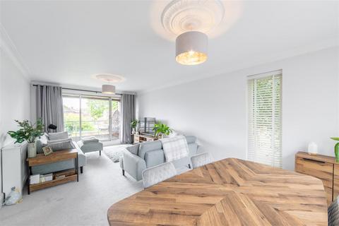 2 bedroom apartment for sale, Low Gosforth Court, Gosforth, NE3