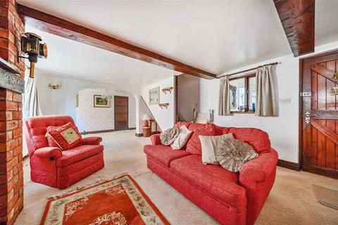 2 bedroom terraced house for sale, St. Johns Hill, Ellesmere.