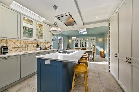 59 South Western Road, Twickenham, TW1 1LG