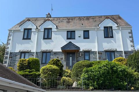 Churchfield Place, St Blazey, Par