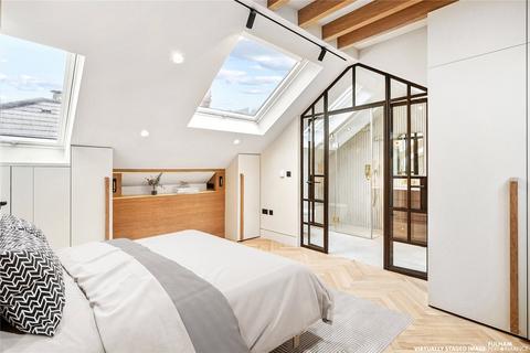 4 bedroom mews to rent, Astwood Mews, London, SW7