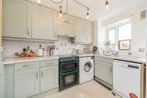 1 bedroom flat for sale, Draycott Close, London NW2