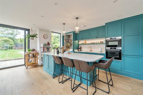 75 Berrylands, Surbiton, KT5 8JX